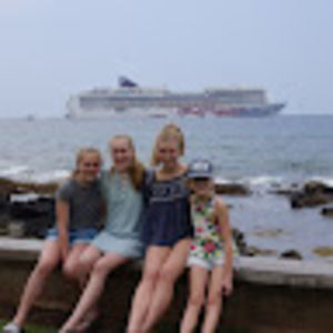 Meet your Posher, Anna